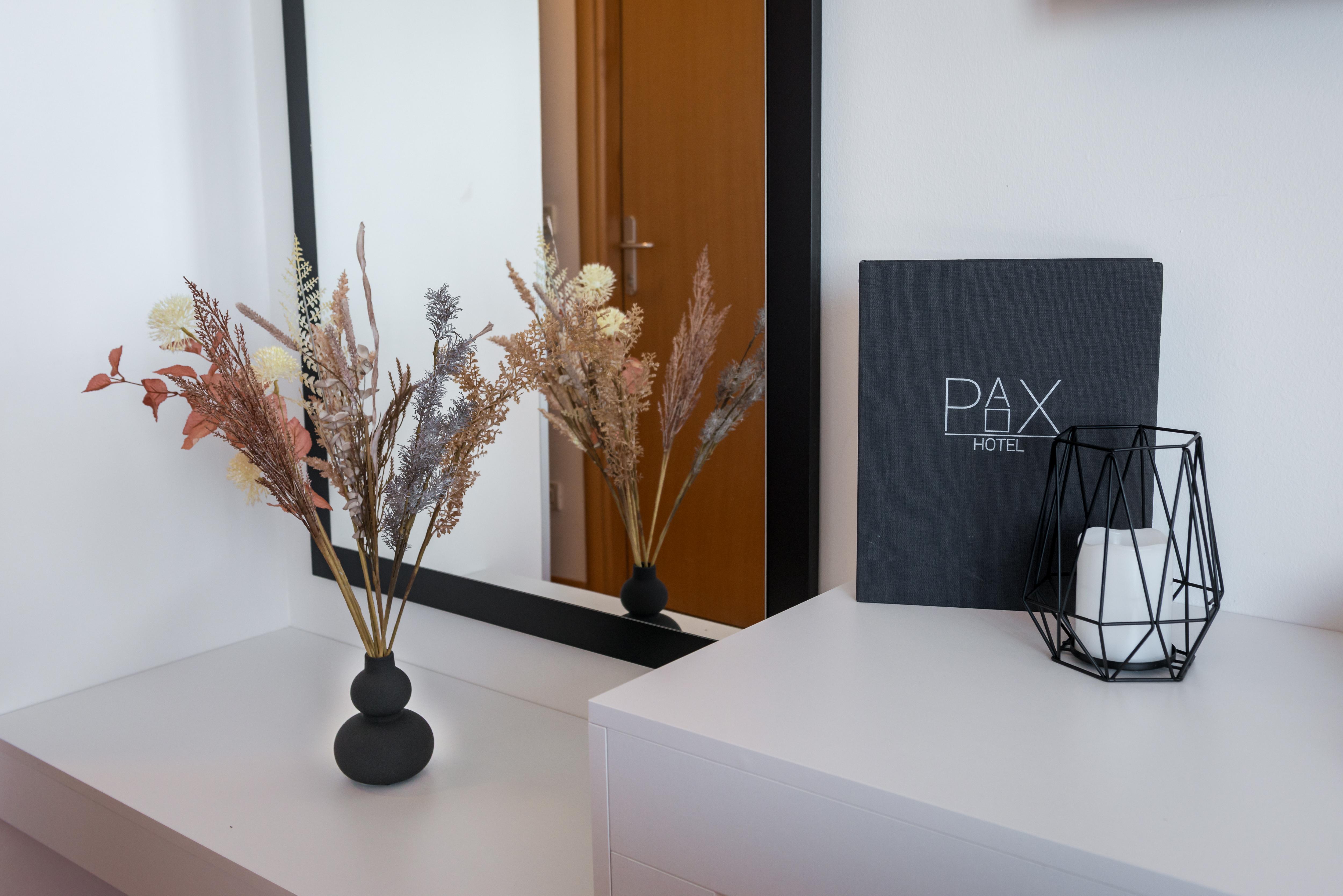 Hotel Pax Сплит Екстериор снимка